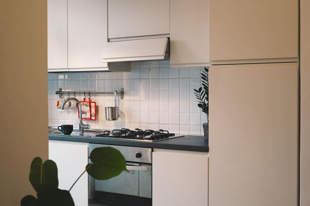 Vaticano/Trastevere Floreal Suite Рим Экстерьер фото